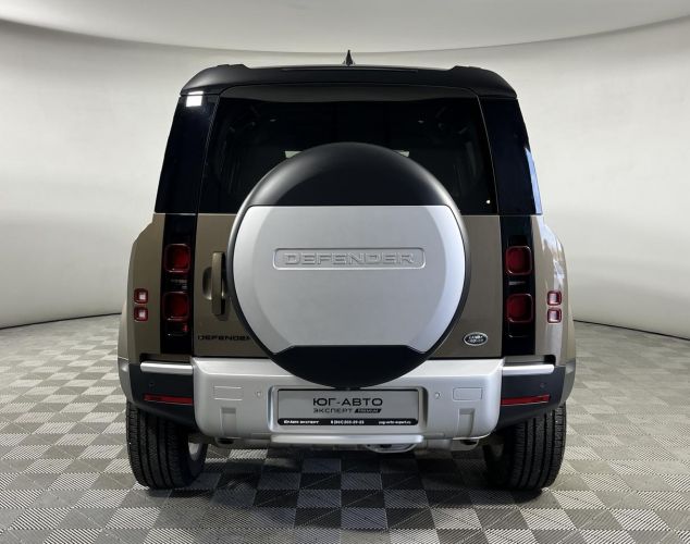 Land Rover Defender  X