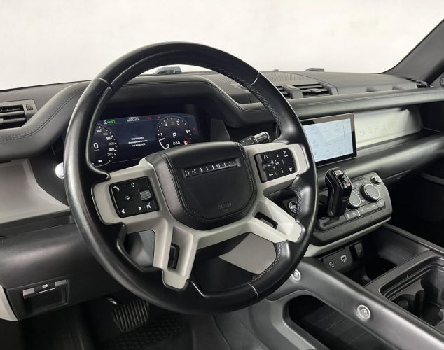 Land Rover Defender  X