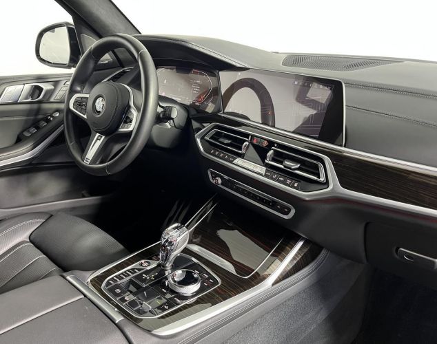 BMW X7  M Sport