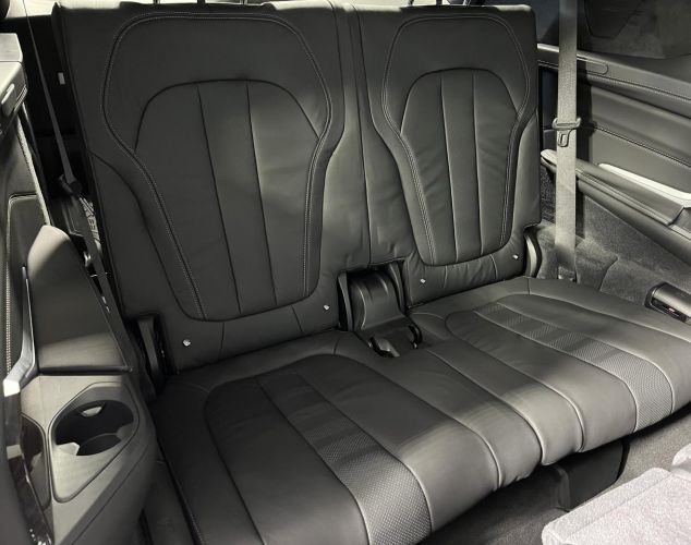 BMW X7  M Sport