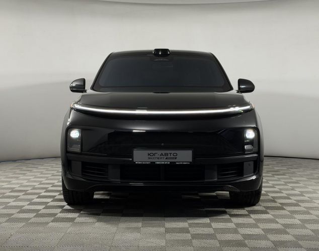 LiXiang (Li Auto) L9  