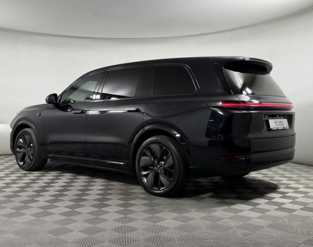 LiXiang (Li Auto) L9  