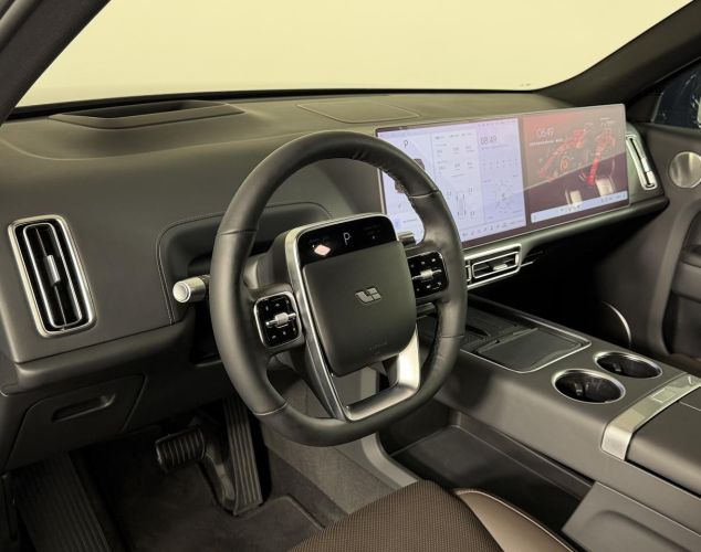 LiXiang (Li Auto) L9  
