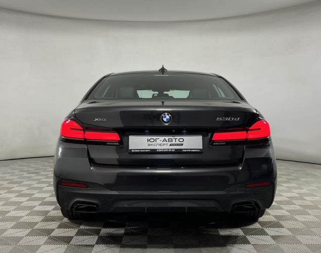 BMW 5 серия  