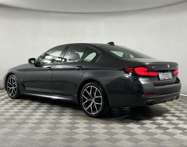 BMW 5 серия  