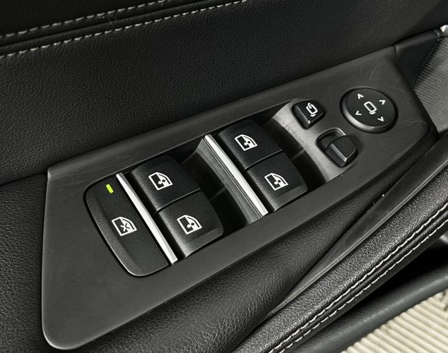 BMW 5 серия  