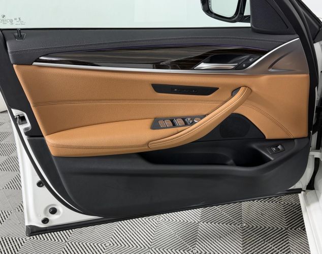 BMW 5 серия  