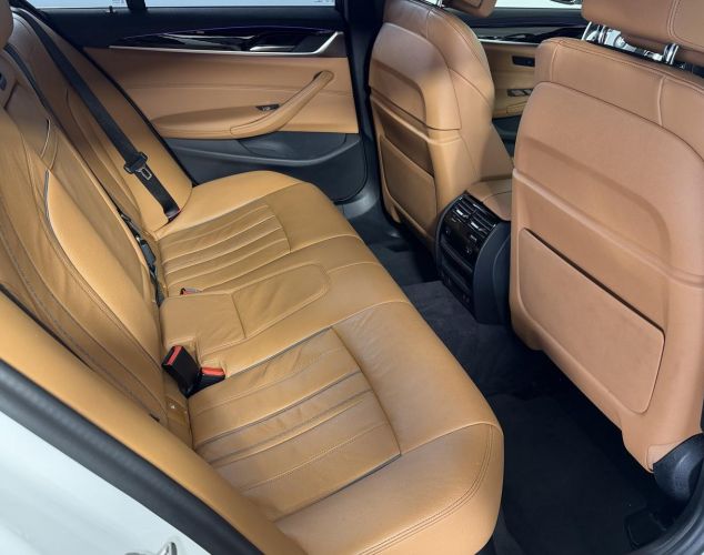 BMW 5 серия  