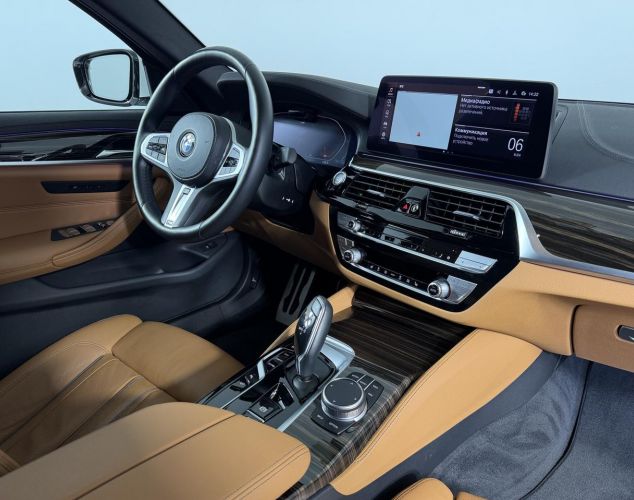 BMW 5 серия  