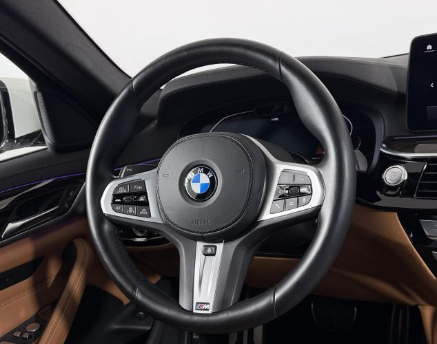 BMW 5 серия  