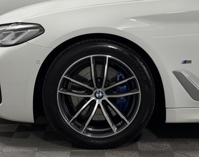 BMW 5 серия  