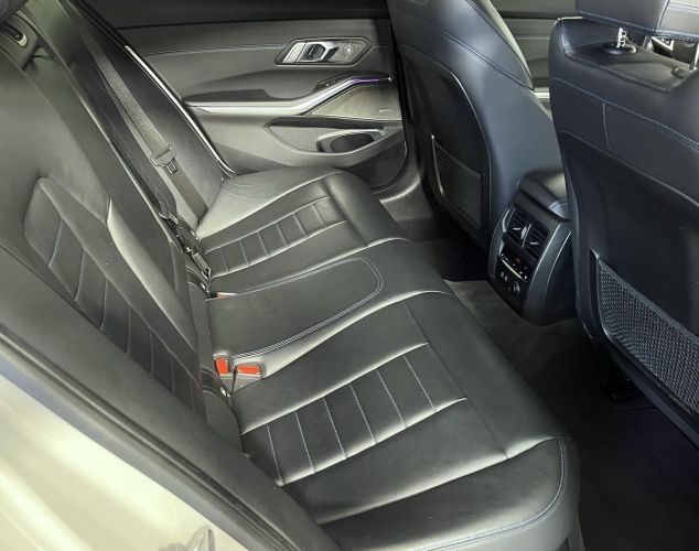 BMW 3 серия  320d xDrive M Sport