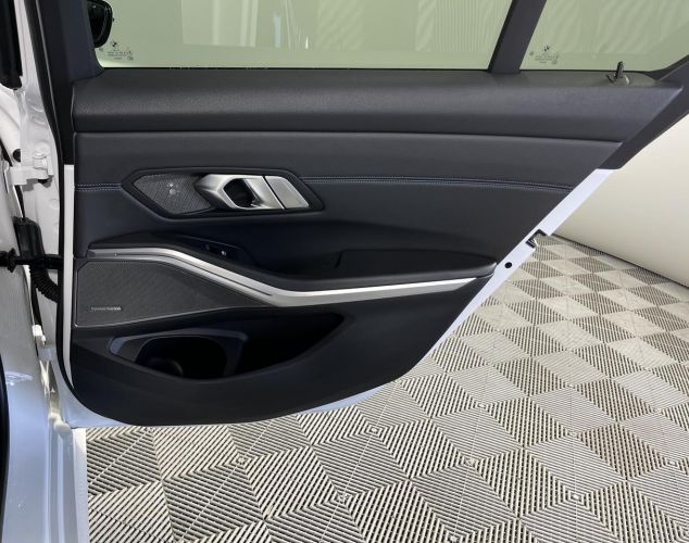 BMW 3 серия  320d xDrive M Sport