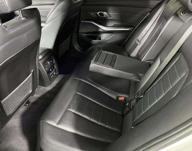BMW 3 серия  320d xDrive M Sport