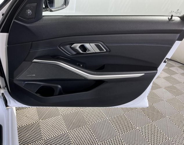 BMW 3 серия  320d xDrive M Sport