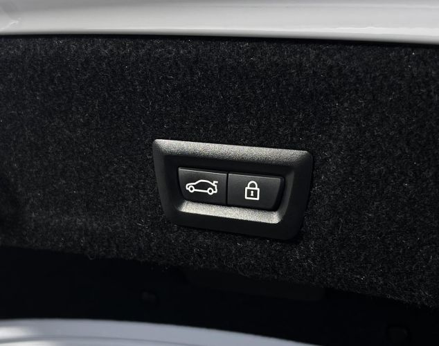 BMW 3 серия  320d xDrive M Sport