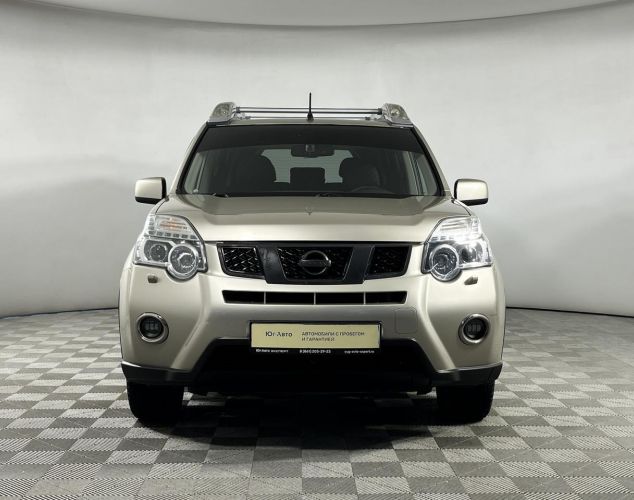 Nissan X-Trail  XE