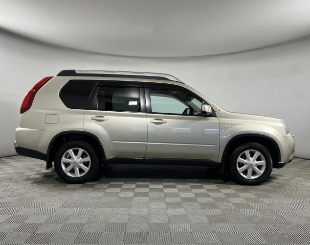 Nissan X-Trail  XE