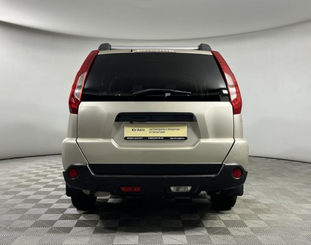 Nissan X-Trail  XE
