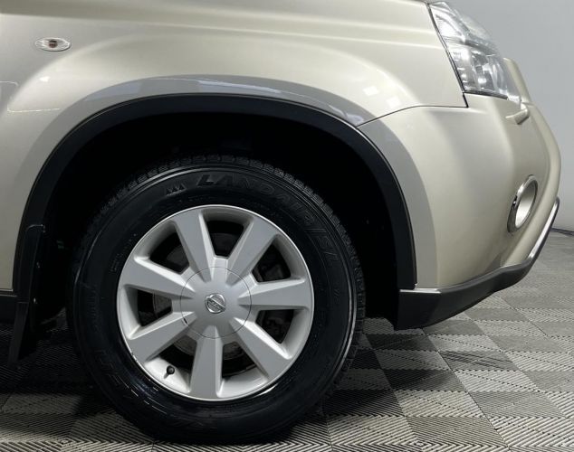 Nissan X-Trail  XE