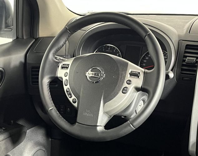 Nissan X-Trail  XE