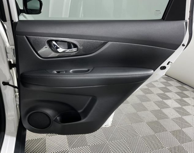 Nissan X-Trail  XE