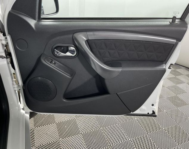 Renault Duster  Drive