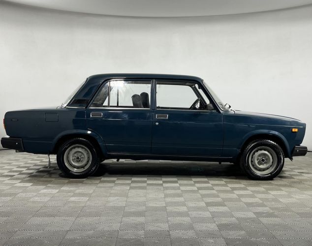 LADA (ВАЗ) 2107  Базовая