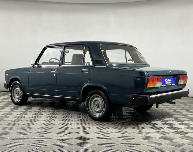 LADA (ВАЗ) 2107  Базовая