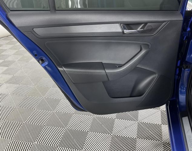 SKODA Rapid  Hockey Edition