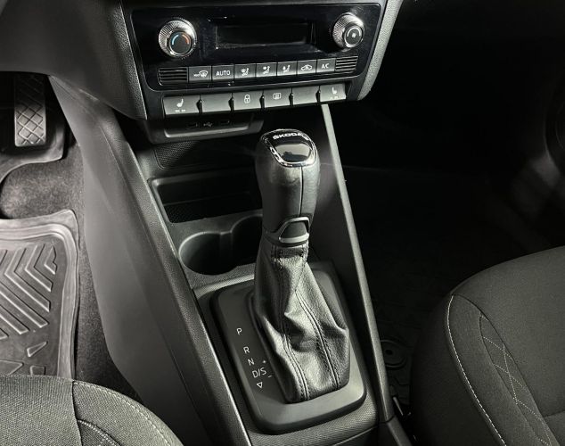 SKODA Rapid  Hockey Edition