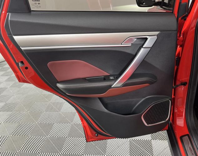 Geely Coolray  