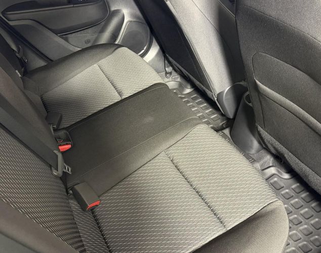 Kia Rio  Luxe