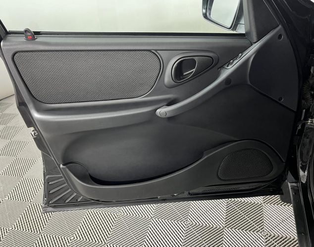 LADA (ВАЗ) Niva Travel  [BLACK]