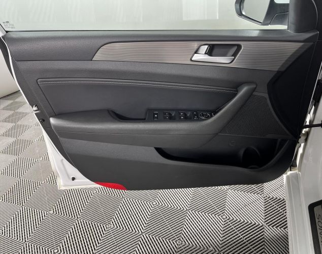 Hyundai Sonata  Style