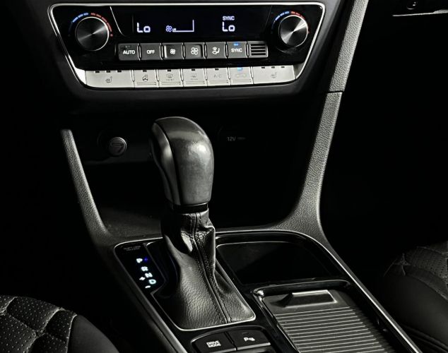 Hyundai Sonata  Style