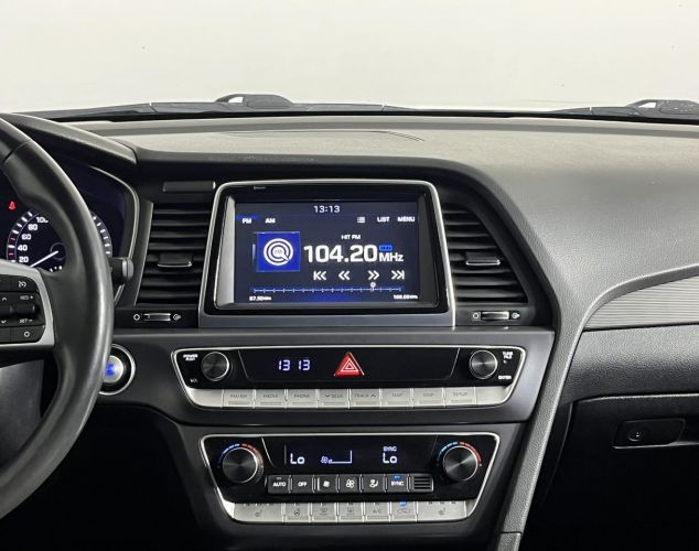 Hyundai Sonata  Style