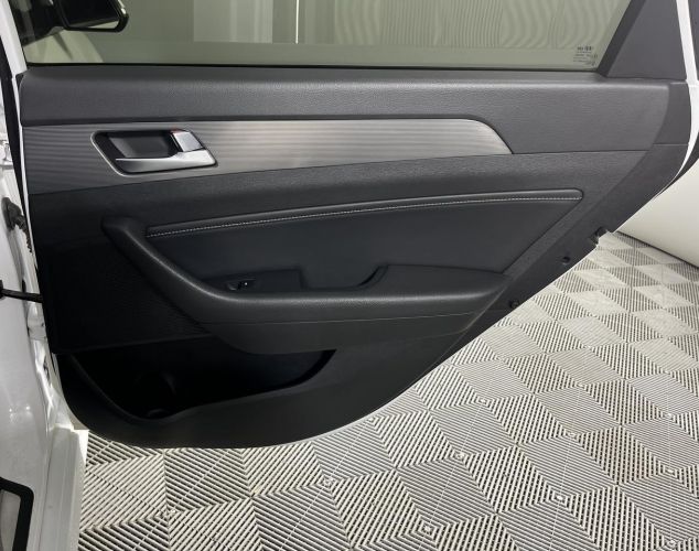 Hyundai Sonata  Style