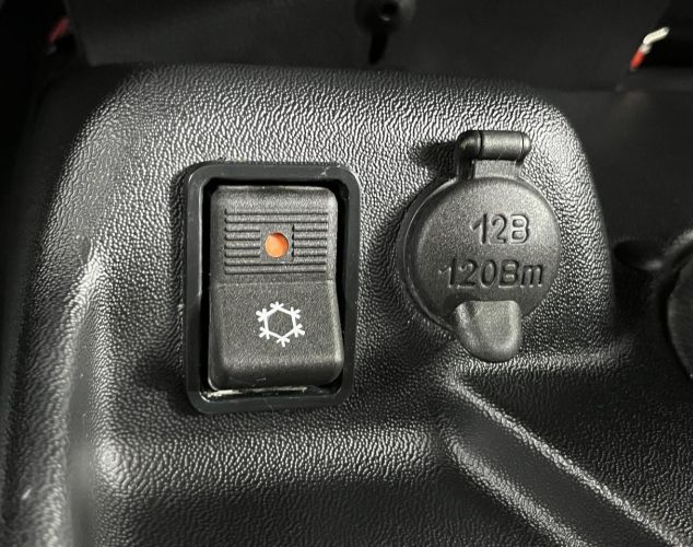 LADA (ВАЗ) Niva (4x4)  