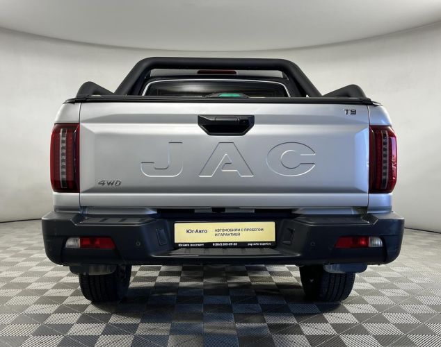 JAC T9  Luxury