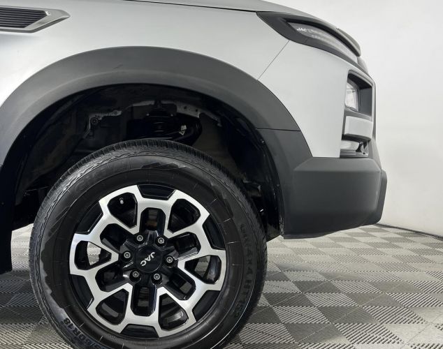 JAC T9  Luxury