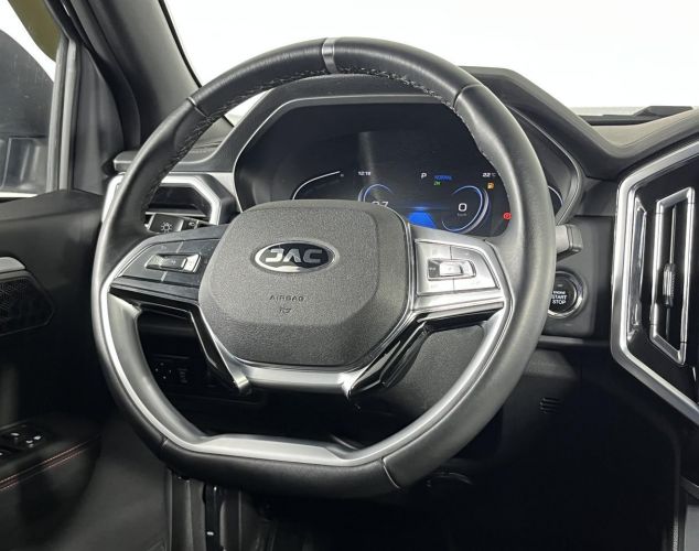 JAC T9  Luxury
