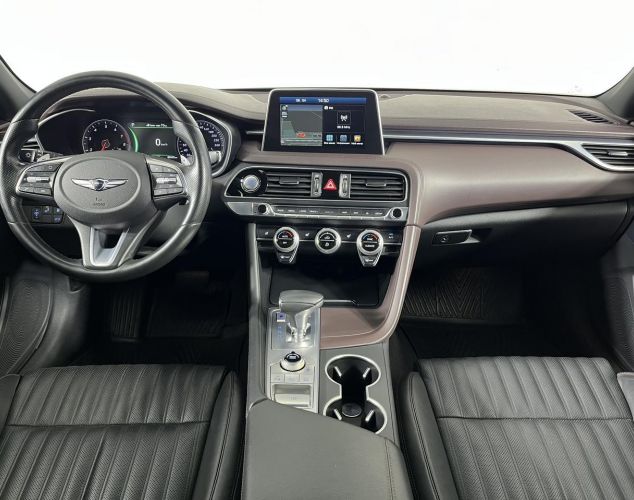 Genesis G70  