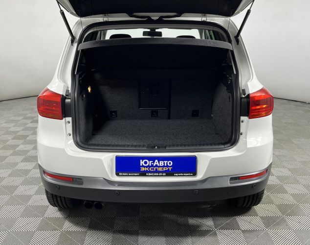 Volkswagen Tiguan  Adventure