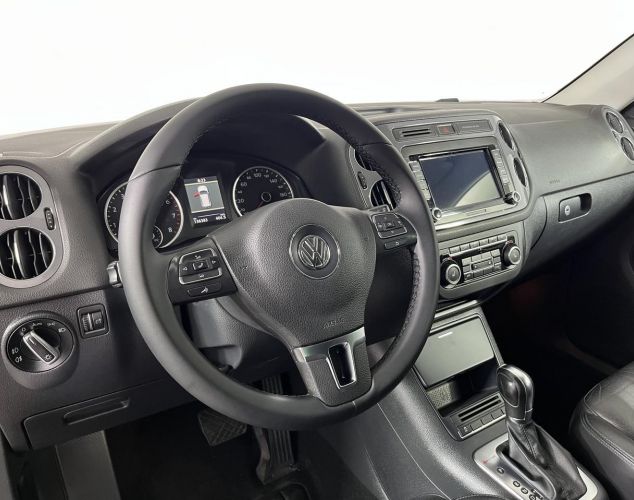 Volkswagen Tiguan  Adventure