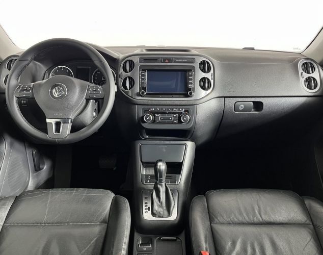 Volkswagen Tiguan  Adventure