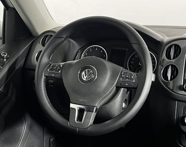 Volkswagen Tiguan  Adventure