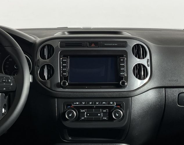 Volkswagen Tiguan  Adventure