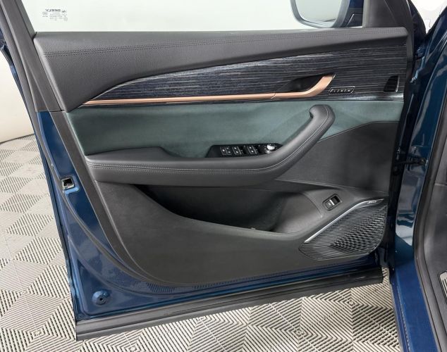 Geely Monjaro  