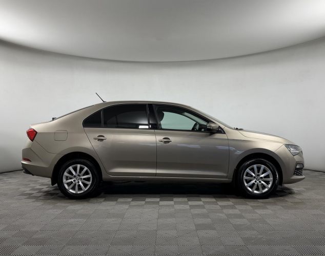 ŠKODA Rapid  Ambition